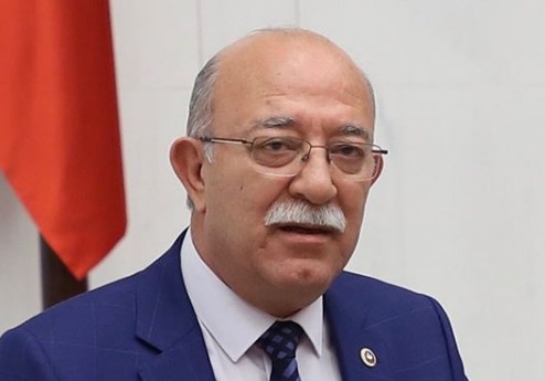 Koncuk: Ak Parti telaşa düştü