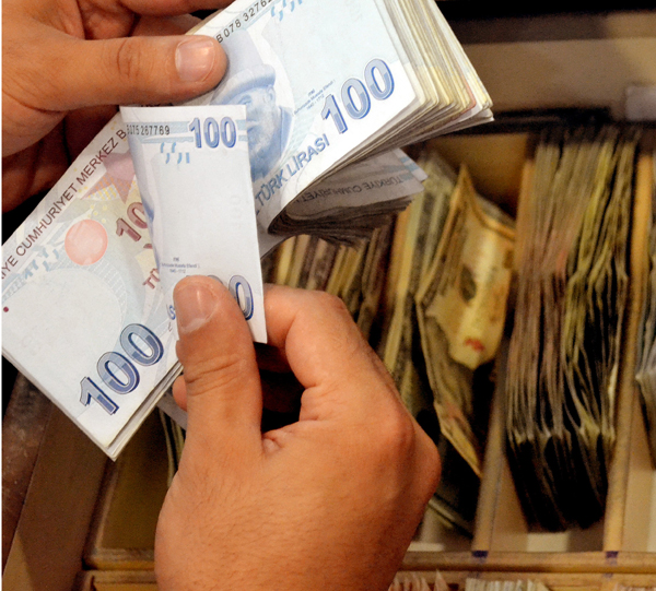 Serbest piyasada döviz fiyatları
