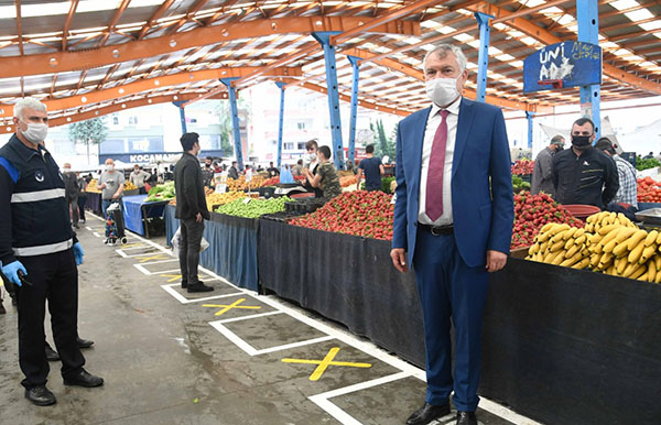 Büyükşehir, pazar alanlarını yeniden tasarlıyor