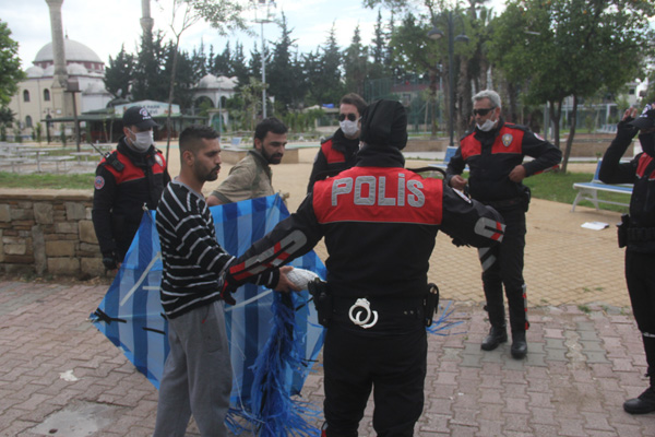 Uçurtma yasağını delenler drone yakalandı
