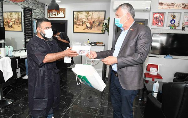 Büyükşehir’den berber ve kuaförlere hijyen malzemesi