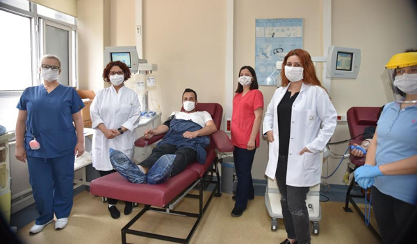 Koronayı yenip plazma bağışladı