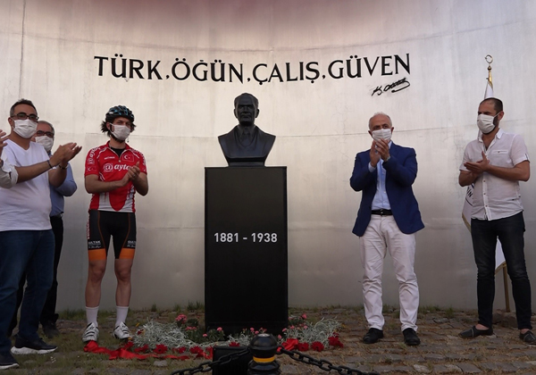 Çamlıbel'e yeni Atatürk büstü