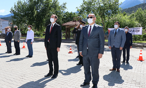 Pozantı'da 100. Yıla buruk kutlama