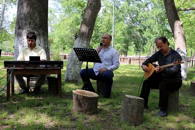 BAŞKAN MUSTAFA ÇAY’A SİNGLE ALBÜM VE KLİP SÖZÜ