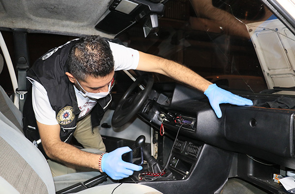 Narkotik polisinden hava destekli uygulama