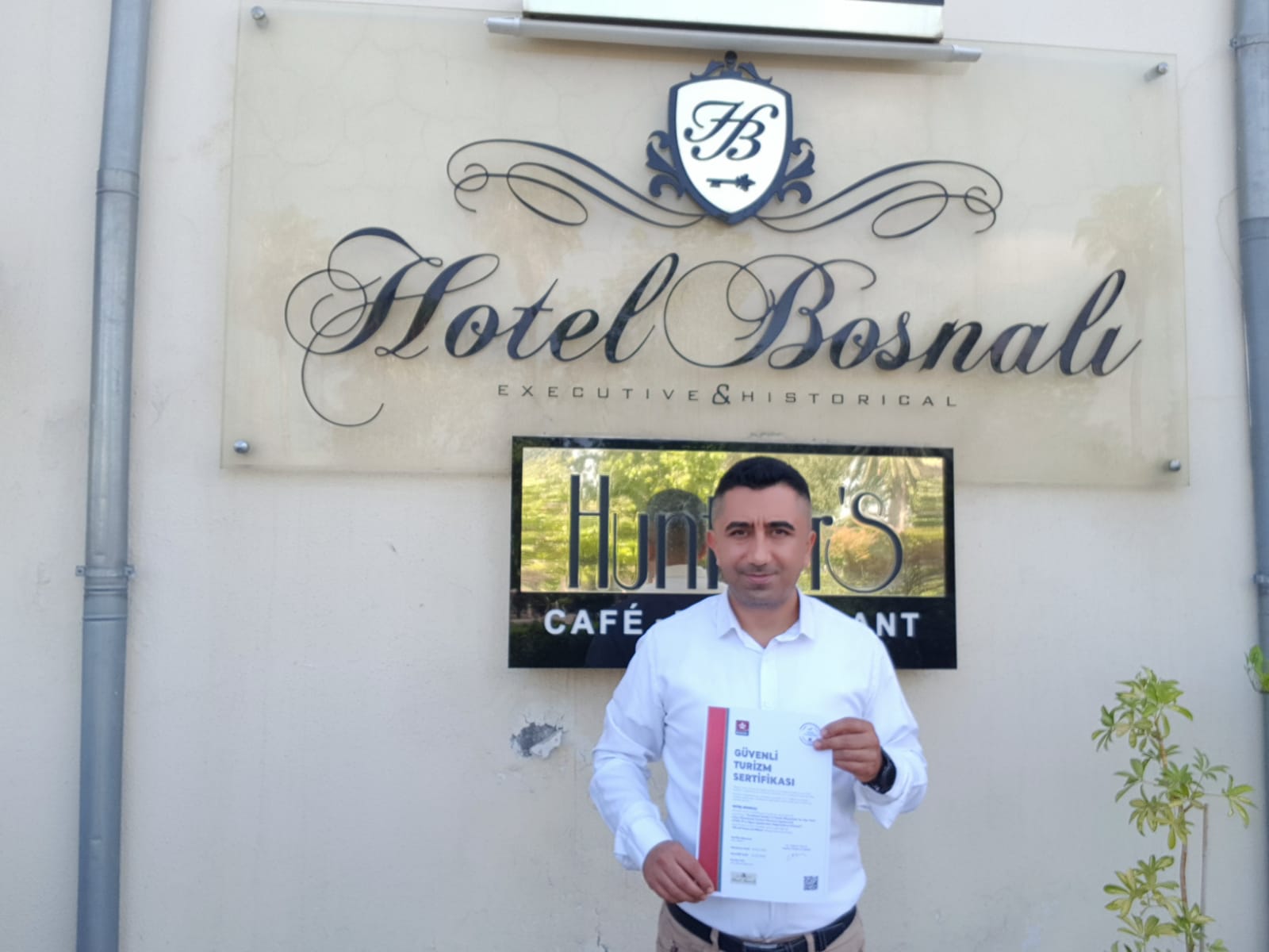 Hotel Bosnalı’ya Güvenli Turizm Sertifikası