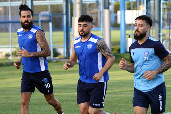 Şimşek kampa giriyor
