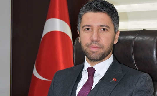 Ay’ın teşkilatları birincilik kürsüsünde