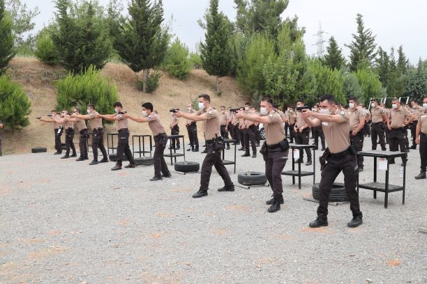 Bekçilere eğitim veriliyor