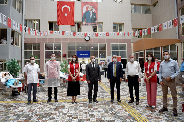 Belediye personelinden kök hücre ve kan bağışı