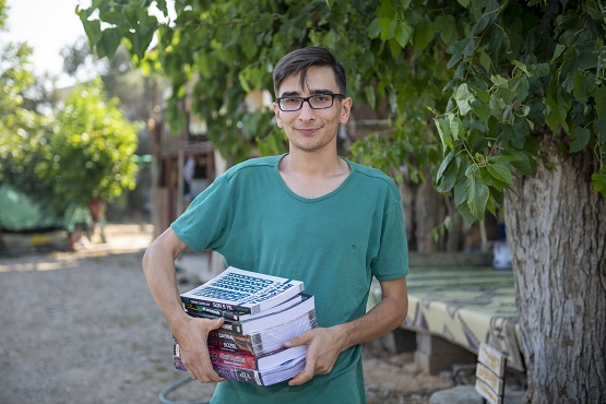 Kerpiç eve sığmayan büyük hayal