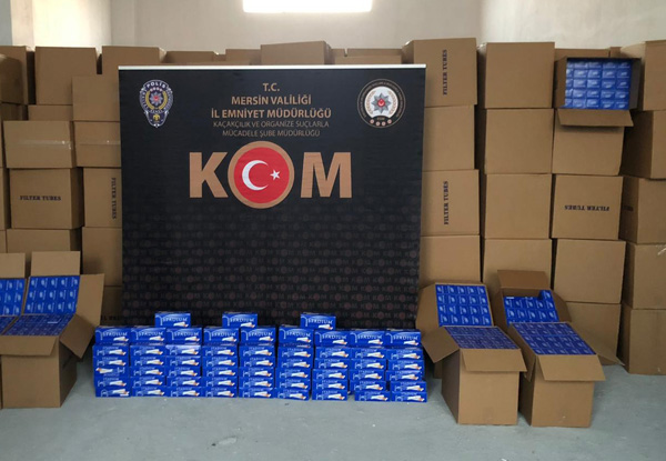 Kaçak makaron ele geçirildi