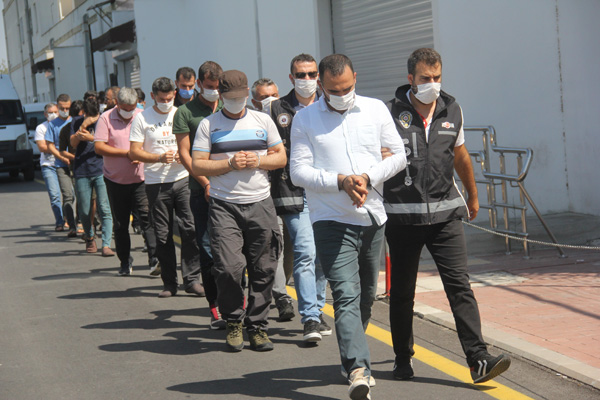 Askerlere FETÖ operasyonu