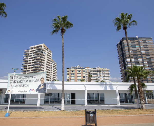 Mersin'de sahilde nikah salonu açılıyor