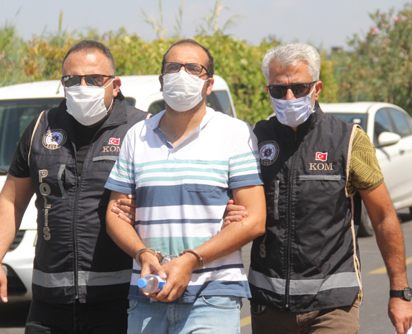 FETÖ'nün bölge imamlarından biri Adana'da yakalandı