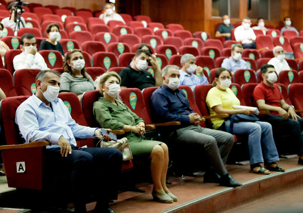 Seyhan’da gergin meclis
