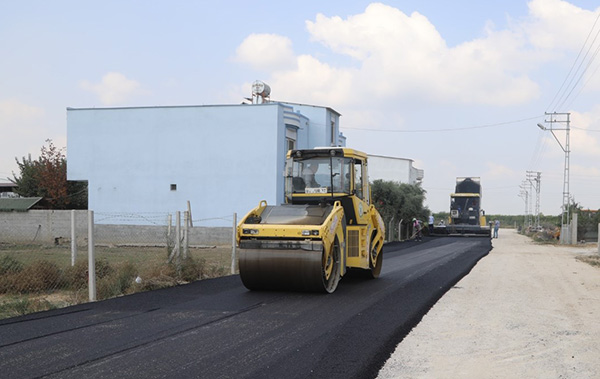 Yüreğir'de asfalt harekatı