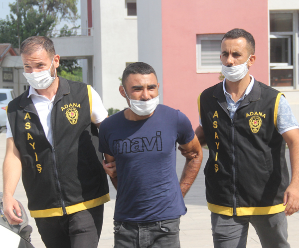 Yaşı kadar suç kaydı var