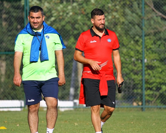 Özat dümene geçti