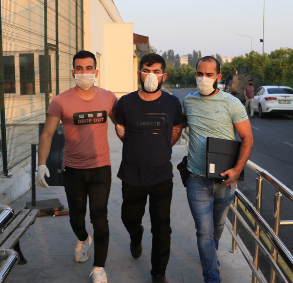 DEAŞ'ın sözde Türkiye Emiri'nin oğlu yakalandı