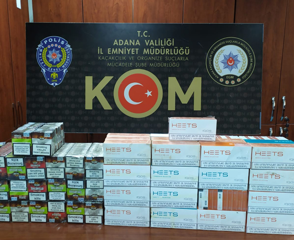 Mısır Çarşısında 120 bin liralık kaçak ürün ele geçirildi
