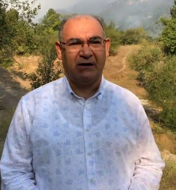 Adana'daki orman yangını vadiye hapsedildi