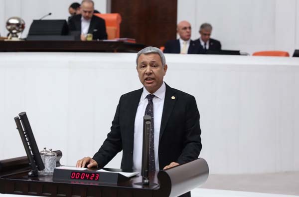 Sümer: Faizler silinsin