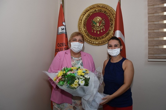 Erdem’den sağlık kolejine ziyaret