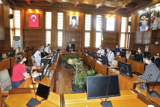 Kampüsteki sahipsiz hayvanlar unutulmadı