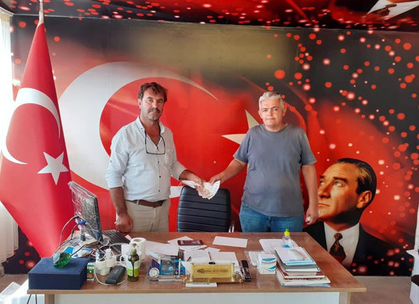Bulduğu parayı mahalle muhtarına teslim etti
