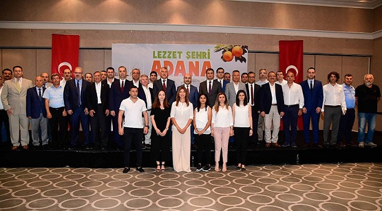 Kaymağı ‘Afyon’ yedi
