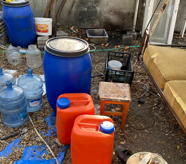 İskenderun’da 3 bin 230 litre el yapımı içki ele geçirildi