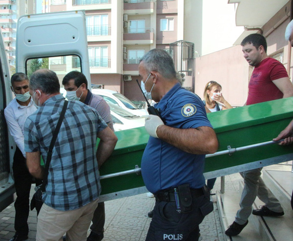 17 yaşındaki genç evinde ölü bulundu