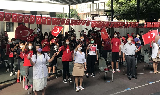 Adana Koleji’nde Cumhuriyet Coşkusu