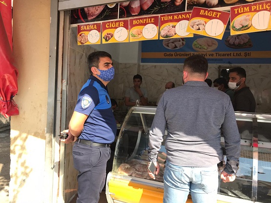 Yüreğir’de kaçak et operasyonu