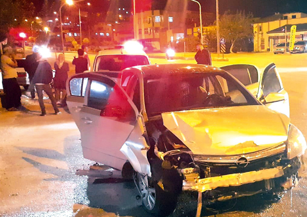 Kozan’da trafik kazası: 2 yaralı