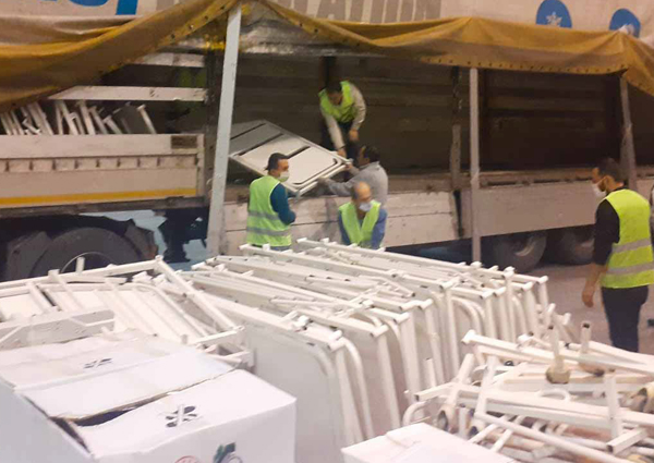 Adana Büyükşehir’in yardım tırı İzmir’de