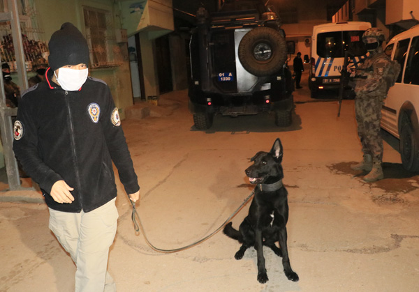 Torbacılara şafak vakti özel harekatlı baskın