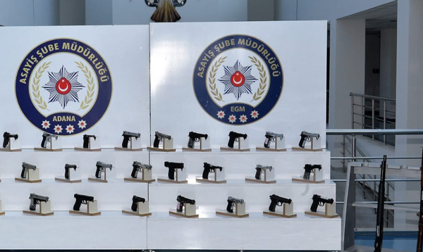 Adana'da 47 silah ele geçirildi