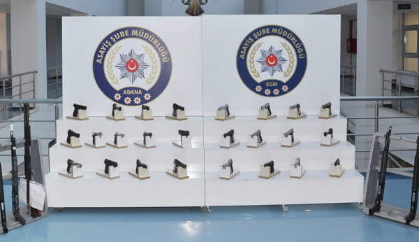 Adana'da 37 silah ele geçirildi