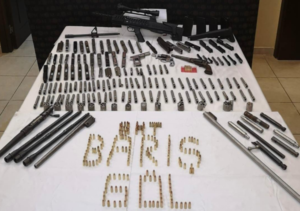 Cephanelik gibi iş yerine polis baskını