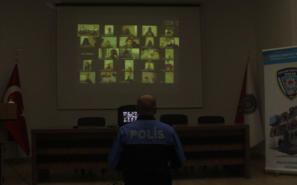 Polis öğrencileri