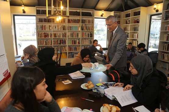 588 üniversite öğrencisine eğitim desteği
