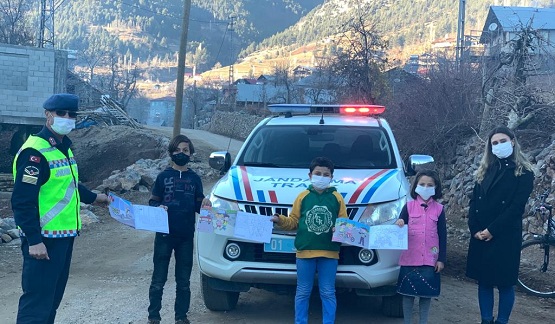 Öğrencilere trafik eğitimi