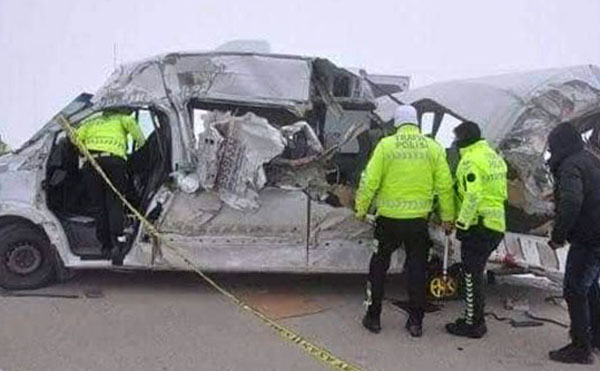 Üsteğmen trafik kazasında hayatını kaybetti