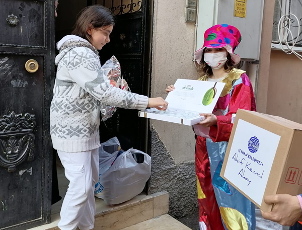 Mektup duygulandırdı hediyeler mutlu etti