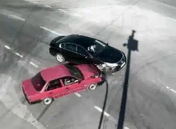 Osmaniye’deki trafik kazaları kameralara yansıdı