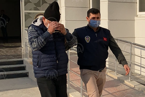 Olay anı güvenlik kamerasına yansıdı.
