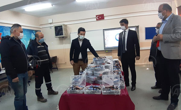 Hayırseverlerin katkısıyla 4. robotik kodlama sınıfını açıldı